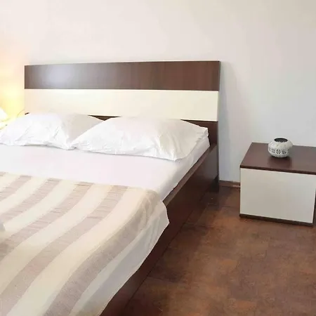 Elo Lovinac (Zadar)