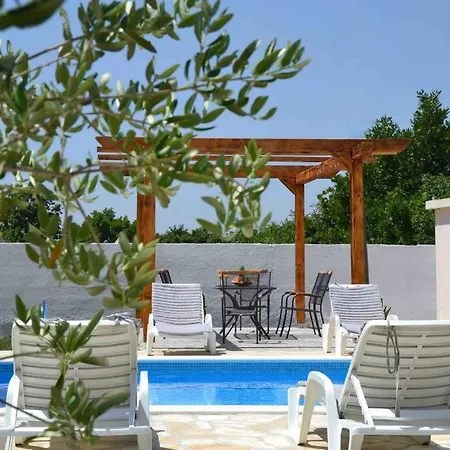 Villa Elo *