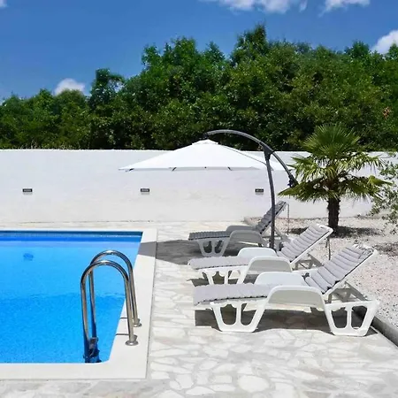 Villa Elo
