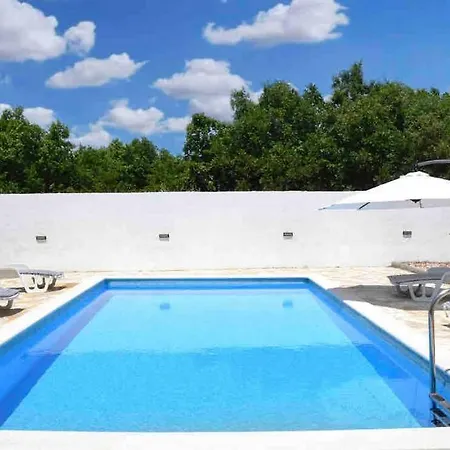 Elo Villa